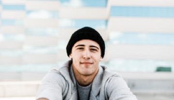 d03-Img-Guy-Beanie-1.jpg